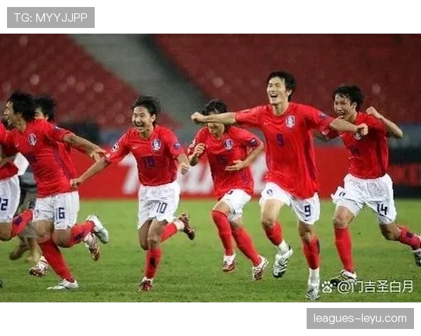 韩国队2002年世界杯半决赛爆发历史性胜利，球迷激情沸腾