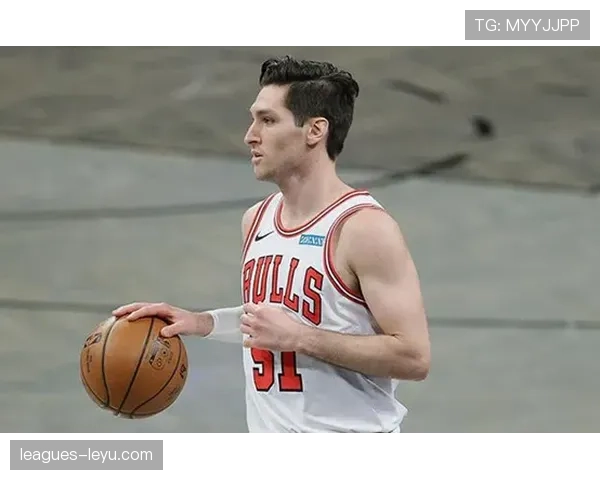 南美足球新赛季战火重燃,冠军争夺战悬念迭起引全球瞩目 南美足球新赛季战火重燃,冠军争夺战悬念迭起引全球瞩目