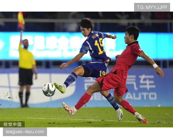 日本男足亚运夺银，顽强斗志闪耀赛场