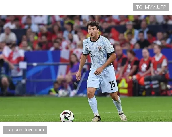 阿森西奥在比赛中表现稳健，助球队取得重要胜利