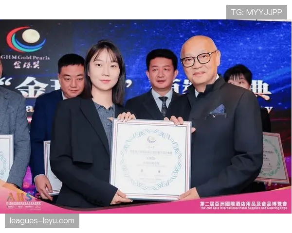 Osimhen 赞助商与品牌合作持续拓展商业影响力 Osimhen 赞助商与品牌合作持续拓展商业影响力