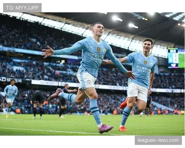 福登 vs 格拉利什：曼城左路位置竞争与战术适配差异