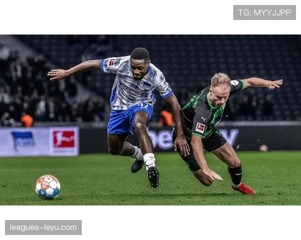 阿贾克斯荷甲竞争力下滑趋势持续，对球队赛季表现形成阶段性制约