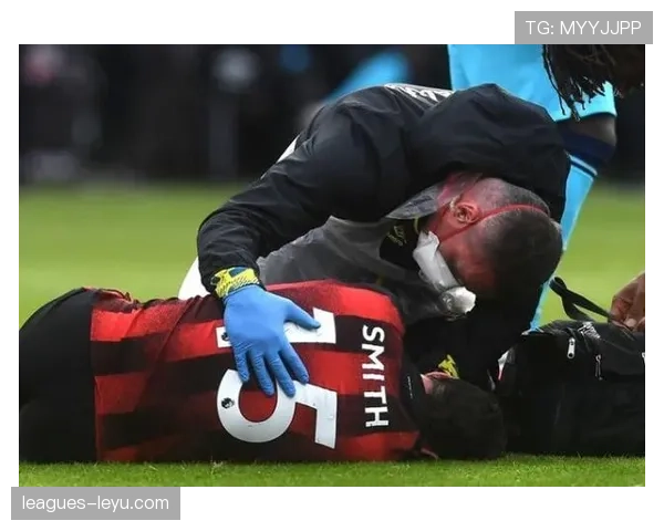 鸣哨时机判罚规则详解，裁判如何精准把握比赛节奏