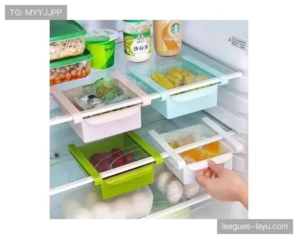 仲满家的冰箱里塞满了能量胶，连饮料都按训练时段分装