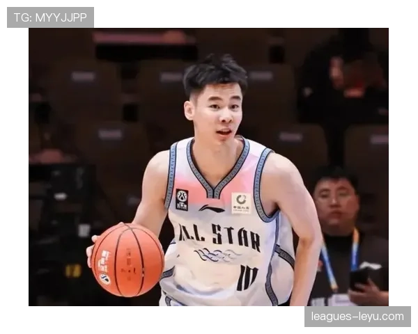 郭昊文开豪车去训练，队友还拿他生活费当笑料了？